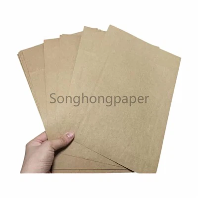 Hnědá role na papír